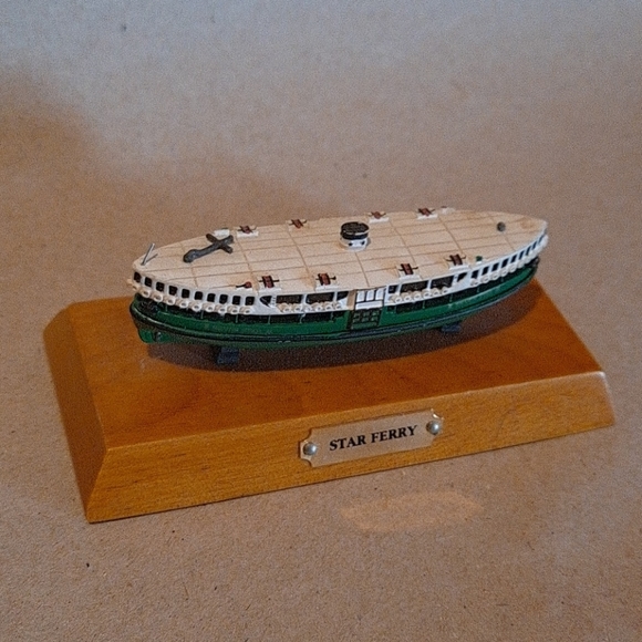 Paperweight - Picture 3 of 3